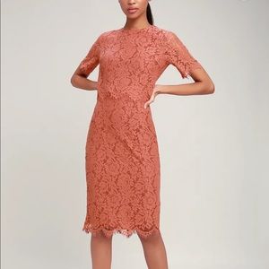 Rusty Rose Lace Midi Dress. Great fit, and very flattering dress. Size Large